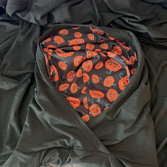 Lularoe Amber Lightweight Hoodie, Halloween Jack o Lantern pumpkin hooded - Picture 4 of 10